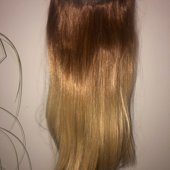 “Halo” hair extensions - Picture 2 of 3